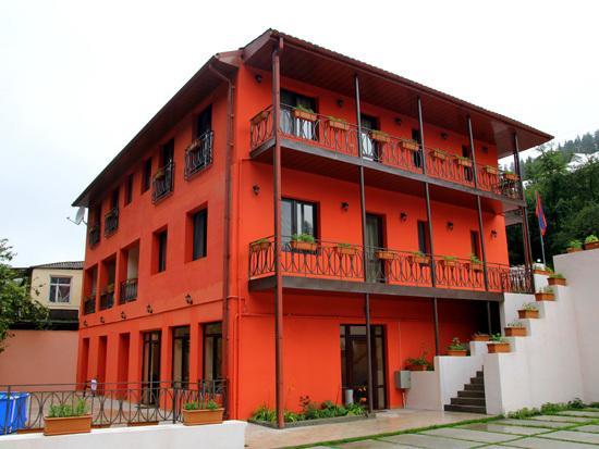 Red Hotel Dilijan Exterior foto